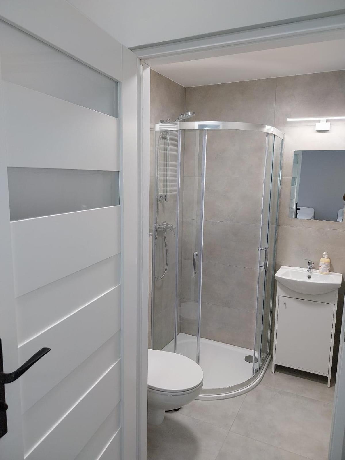 Hostel Anilux Jelenia Góra Екстериор снимка