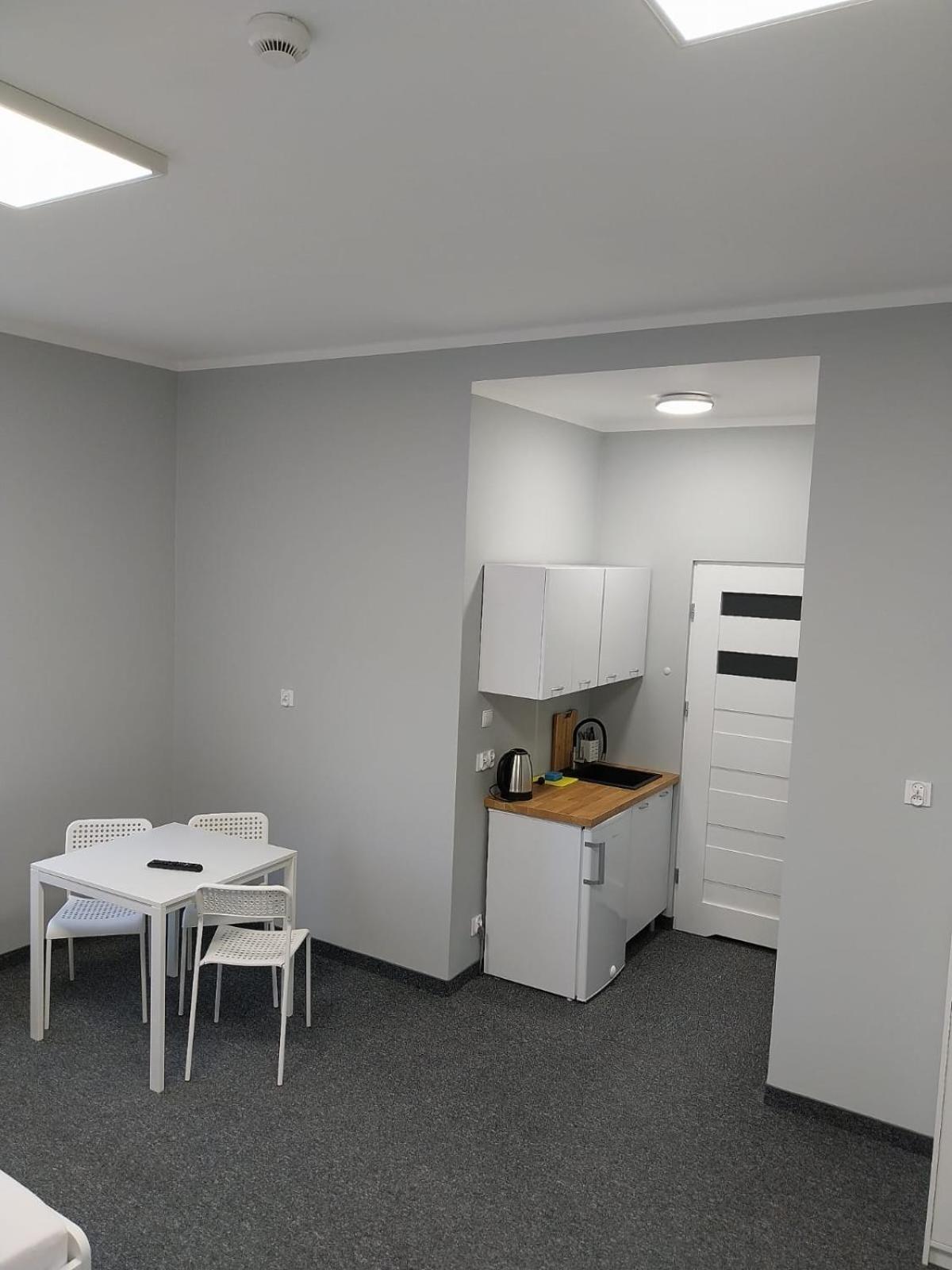 Hostel Anilux Jelenia Góra Екстериор снимка